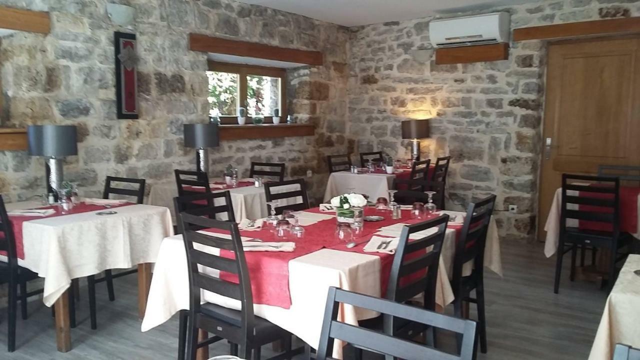 La Petite Maison D'Arnal Sainte-Énimie Exterior foto